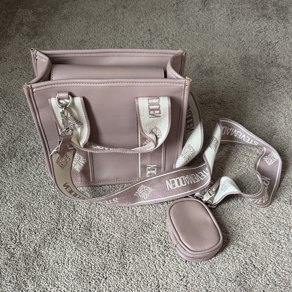 Steve Madden Bwebber Lilac Mauve Satchel Crossbody Bag Logo Strap Coin Pouch